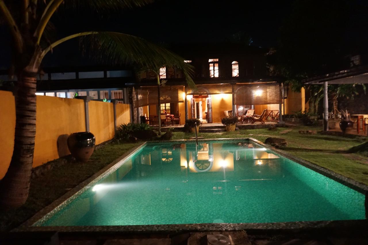 Villa Kusum Hikkaduwa Buitenkant foto
